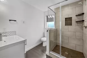 2813 SE Hawthorne Blvd, Portland, OR 97214 - Photo 20