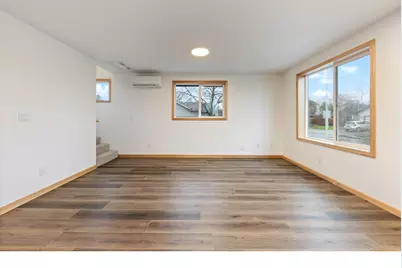 5275 Forest Ln, Eugene, OR 97402 - Photo 10