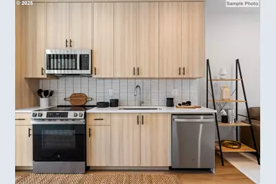 251 N Skidmore St #6, Portland, OR 97217 - Photo 10
