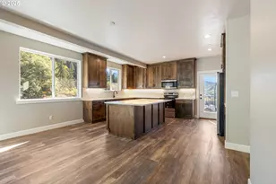 662 Brooks Loop, Sutherlin, OR 97479 - Photo 10