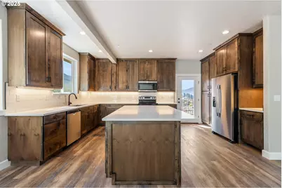 662 Brooks Loop, Sutherlin, OR 97479 - Photo 10