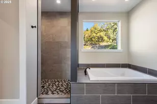 662 Brooks Loop, Sutherlin, OR 97479 - Photo 24