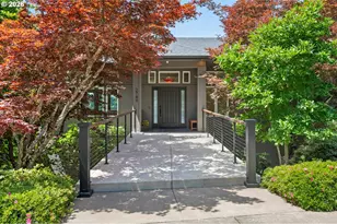 2749 Suncrest Ave, Eugene, OR 97405 - Photo 2