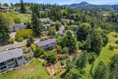 2749 Suncrest Ave, Eugene, OR 97405 - Photo 44