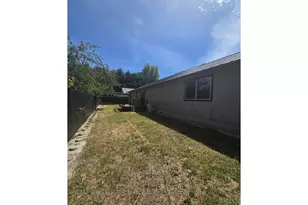 5137 Grange Rd, Roseburg, OR 97471 - Photo 16