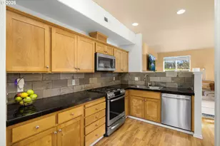 2754 NW Kennedy Ct, Portland, OR 97229 - Photo 16