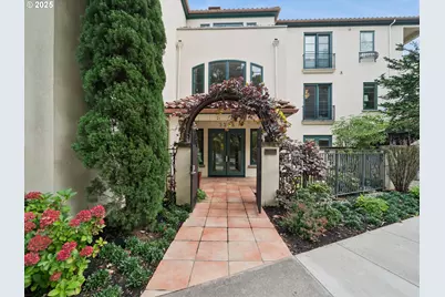 3328 SW Barbur Blvd #5, Portland, OR 97239 - Photo 1
