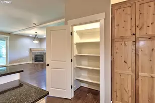 957 SW Fellows St, McMinnville, OR 97128 - Photo 16