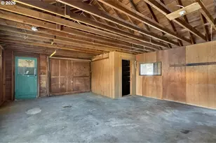 39388 River Dr, Lebanon, OR 97355 - Photo 14