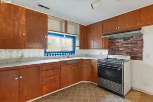 39388 River Dr, Lebanon, OR 97355 - Photo 18