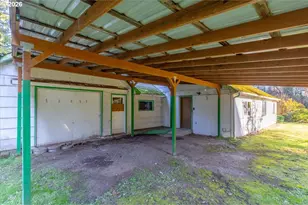 39388 River Dr, Lebanon, OR 97355 - Photo 12