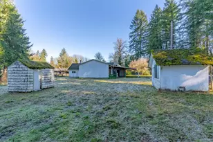 39388 River Dr, Lebanon, OR 97355 - Photo 10