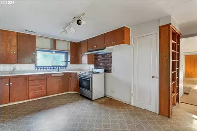 39388 River Dr, Lebanon, OR 97355 - Photo 30