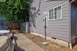 241 NW 25th St, Salem, OR 97301 - Photo 4