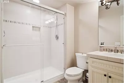 2787 Hazelnut Dr, Woodburn, OR 97071 - Photo 26