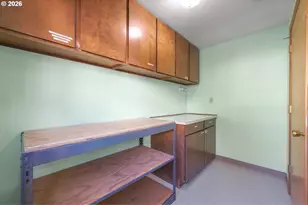 32 Marion Ln, Eugene, OR 97404 - Photo 14