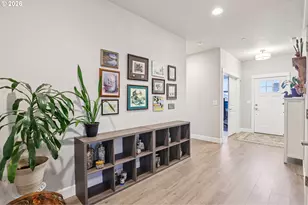 2825 NW Mount Ashland Ln, McMinnville, OR 97128 - Photo 4