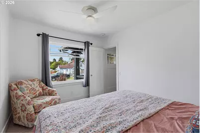 1610 NE 13th St, Lincoln City, OR 97367 - Photo 6