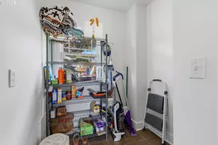 1610 NE 13th St, Lincoln City, OR 97367 - Photo 16