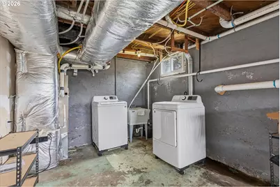 1610 NE 13th St, Lincoln City, OR 97367 - Photo 30