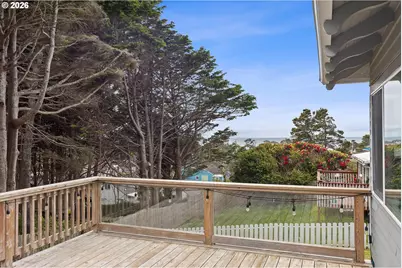 1610 NE 13th St, Lincoln City, OR 97367 - Photo 32