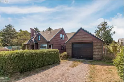 1822 SE 2nd St, Lincoln City, OR 97367 - Photo 2