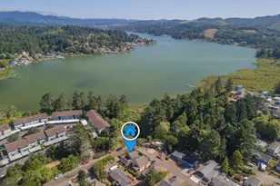 1822 SE 2nd St, Lincoln City, OR 97367 - Photo 30