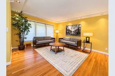 960 NE 108th Ave, Portland, OR 97220 - Photo 4