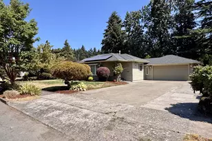960 NE 108th Ave, Portland, OR 97220 - Photo 2