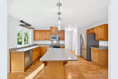 6135 SE Hacienda St, Hillsboro, OR 97123 - Photo 12