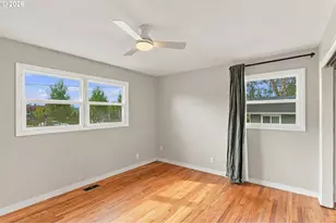 730 E Clarendon St, Gladstone, OR 97027 - Photo 16