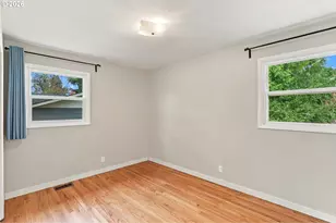 730 E Clarendon St, Gladstone, OR 97027 - Photo 14