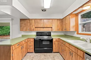 730 E Clarendon St, Gladstone, OR 97027 - Photo 10