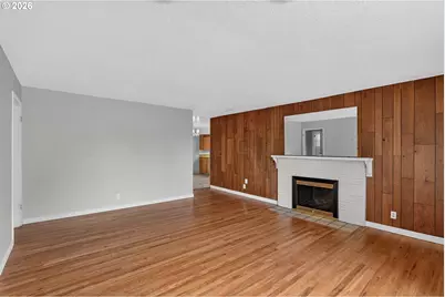 730 E Clarendon St, Gladstone, OR 97027 - Photo 4