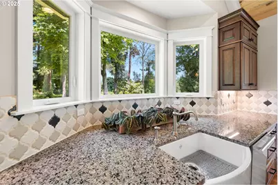 31678 SW Isle Way Ln, West Linn, OR 97068 - Photo 18