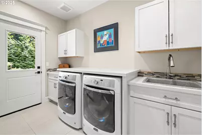 31678 SW Isle Way Ln, West Linn, OR 97068 - Photo 38