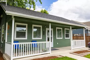 233 S 15th St, Philomath, OR 97370 - Photo 8