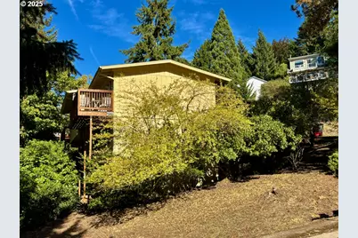 3790 Onyx, Eugene, OR 97405 - Photo 2