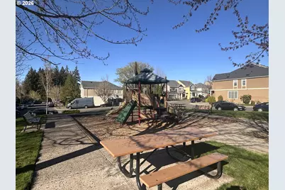 2419 NW Roseburg Ter, Beaverton, OR 97006 - Photo 32
