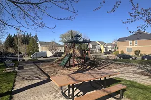 2419 NW Roseburg Terrace, Beaverton, OR 97006 - Photo 32