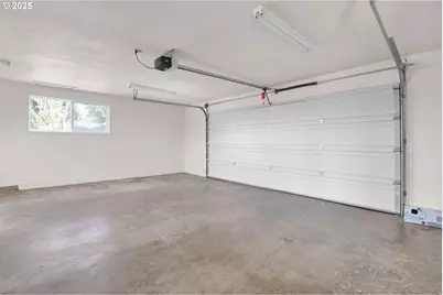 90774 Alvadore Rd, Junction City, OR 97448 - Photo 28