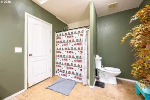 550 S State St, Sutherlin, OR 97479 - Photo 24