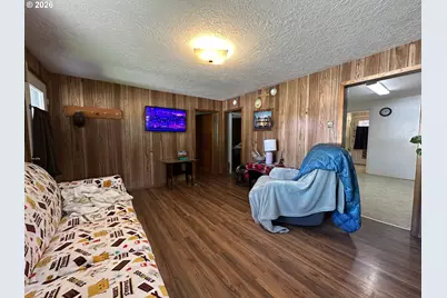 311 NW Bridge St, John Day, OR 97845 - Photo 10