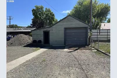 311 NW Bridge St, John Day, OR 97845 - Photo 6