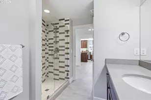20122 NE Interlachen Ln, Fairview, OR 97024 - Photo 16