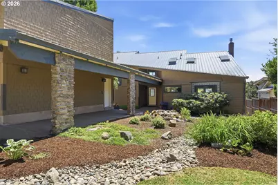 20122 NE Interlachen Ln, Fairview, OR 97024 - Photo 2
