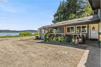 1995 N Bayview Rd, Waldport, OR 97394 - Photo 4