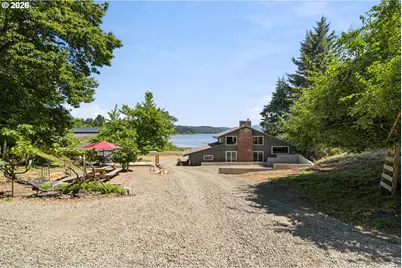1995 N Bayview Rd, Waldport, OR 97394 - Photo 22