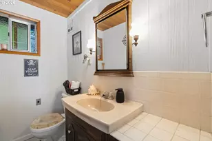 1995 N Bayview Rd, Waldport, OR 97394 - Photo 12