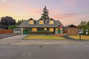 202 SE 3rd Ave, Battle Ground, WA 98604 - Photo 1